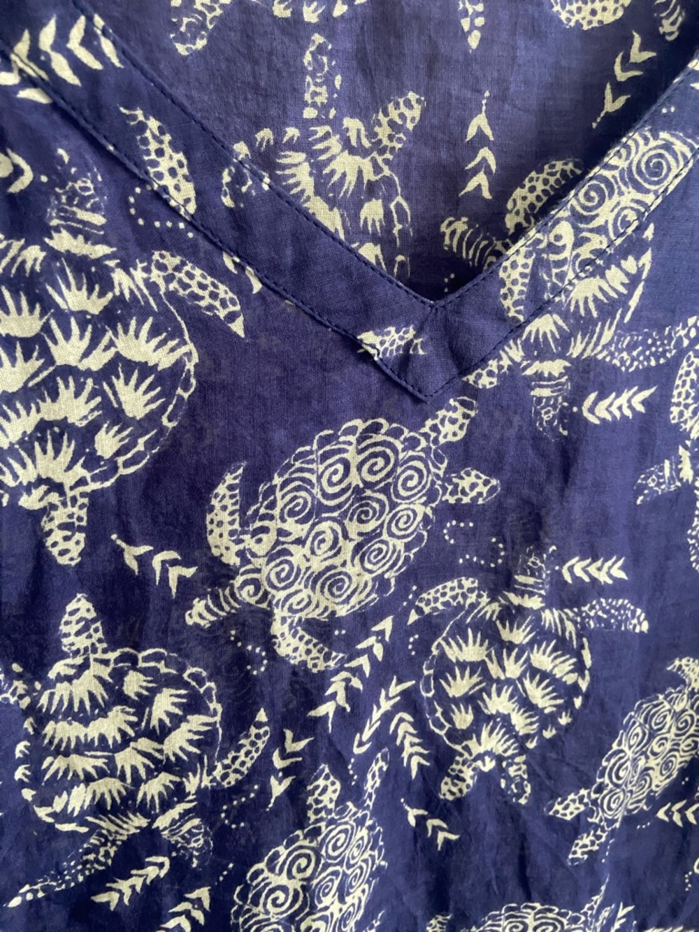 West Indies Navy Blue Sea Turtle V-Neck Tunic Cover Up - Picture 3 of 7
